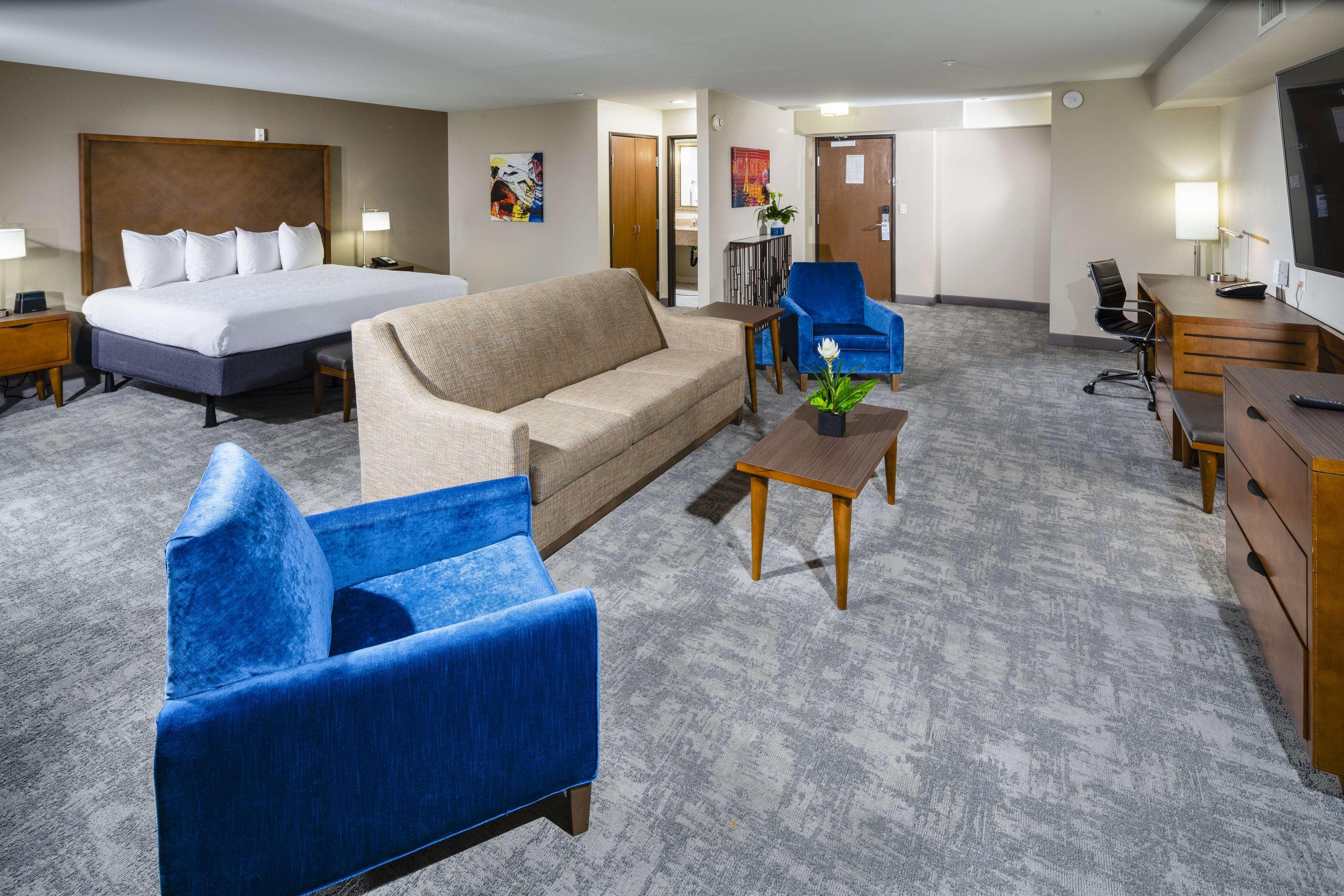 Best Western Plus Henderson Hotel Las Vegas Exterior photo