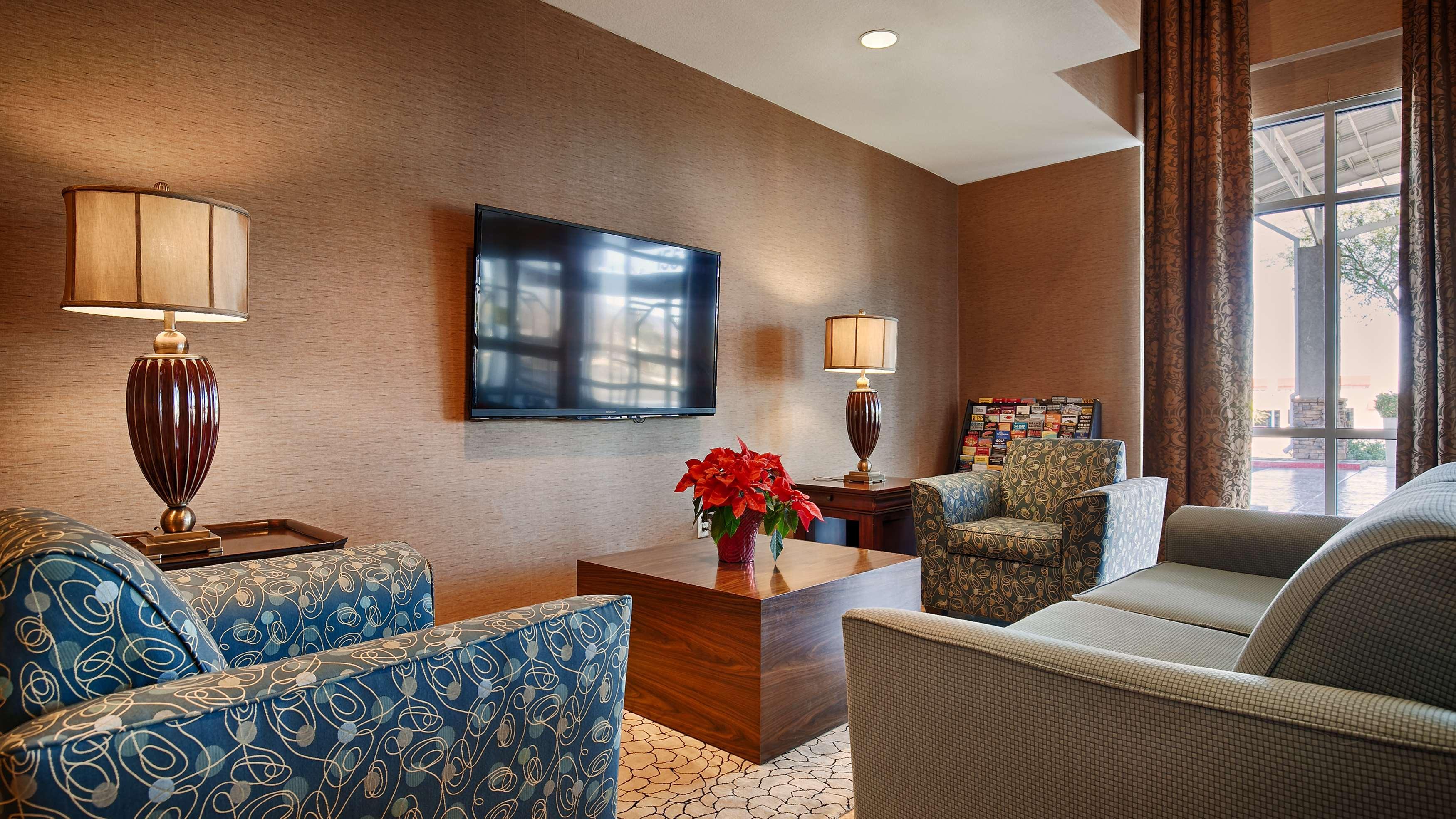 Best Western Plus Henderson Hotel Las Vegas Exterior photo