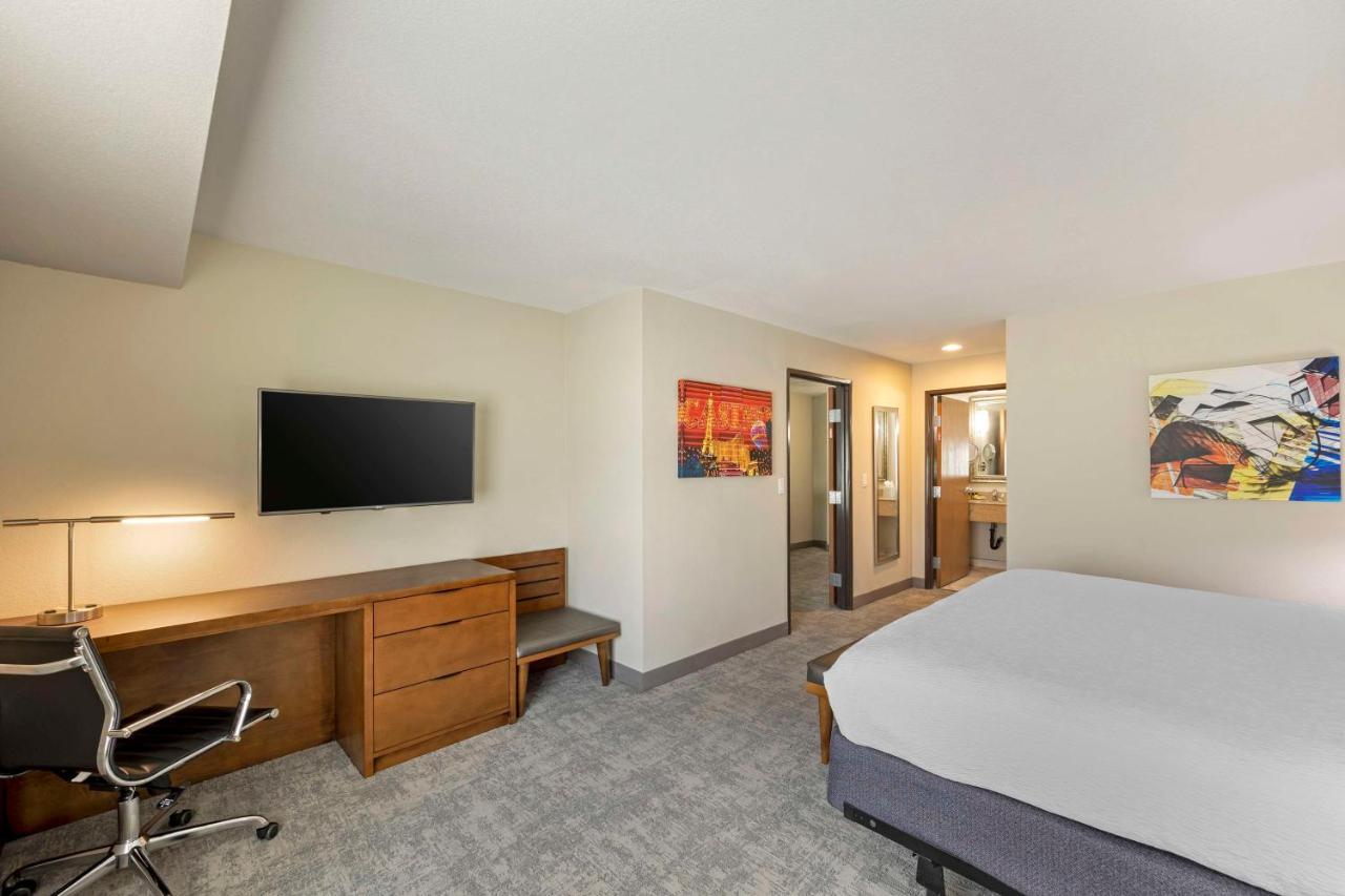 Best Western Plus Henderson Hotel Las Vegas Exterior photo